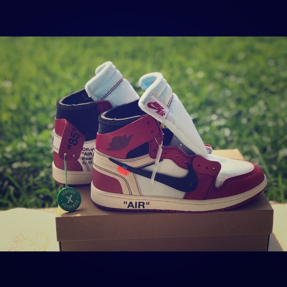 Off White Air Jordan 1s Chicago